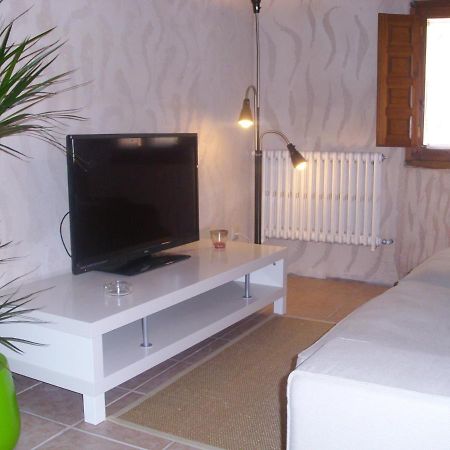 Casa Rural Con Jacuzzi Taberna Del Tio Pedro Cabanas de Polendos 外观 照片