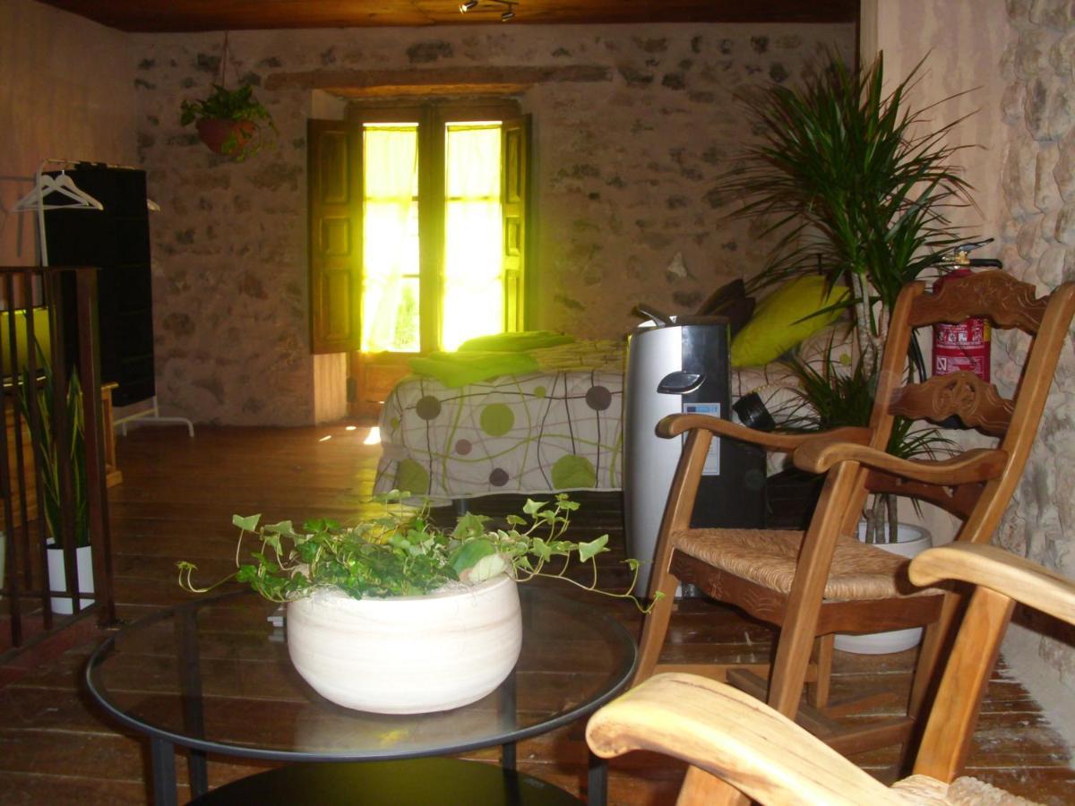 Casa Rural Con Jacuzzi Taberna Del Tio Pedro Cabanas de Polendos 外观 照片